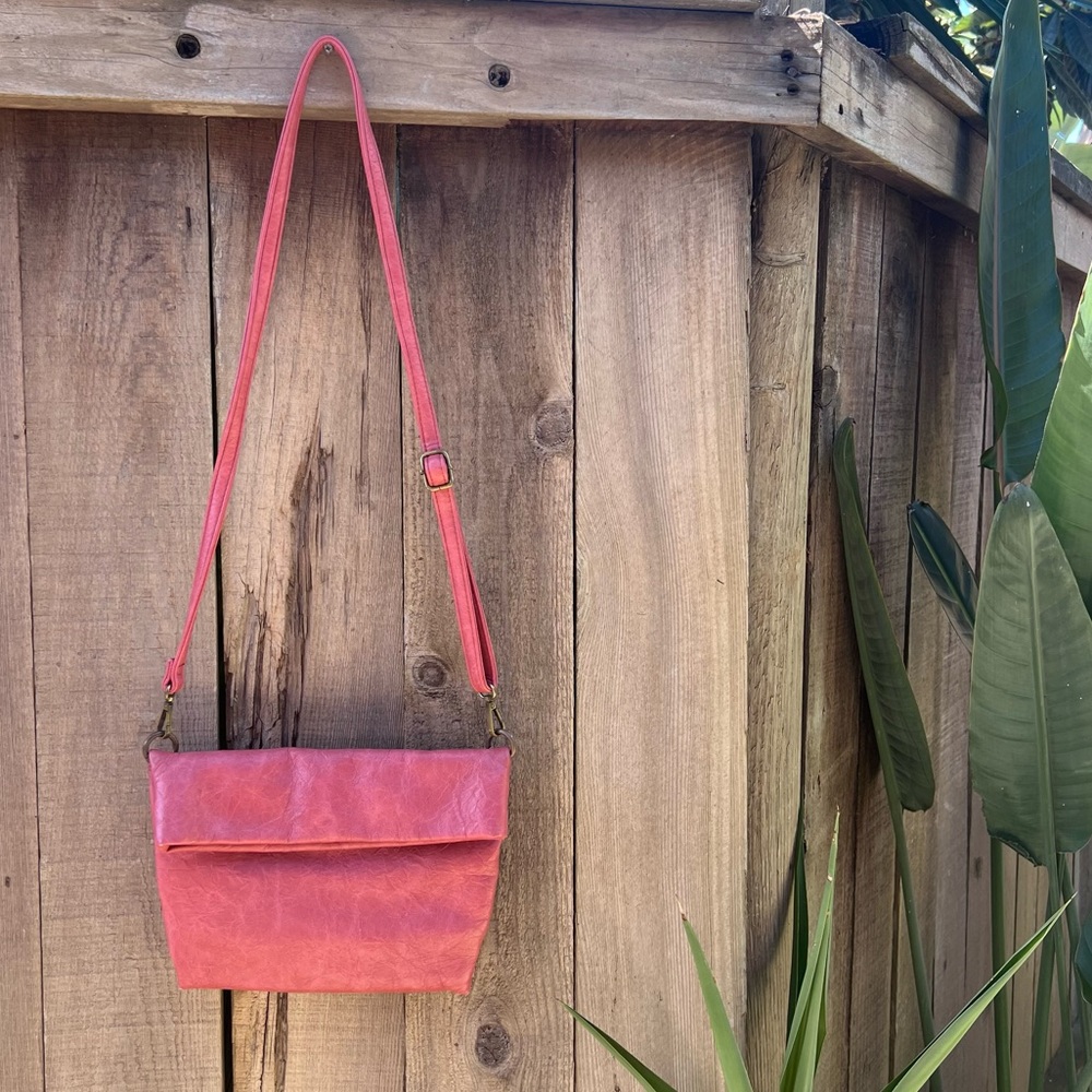 ANTHRO PURSE 👛